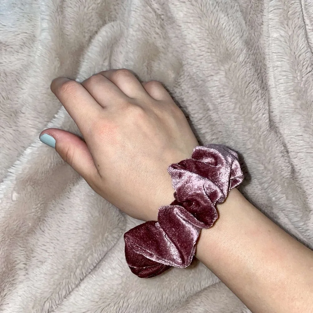 Zipper scrunchie - Picture 3 of 3